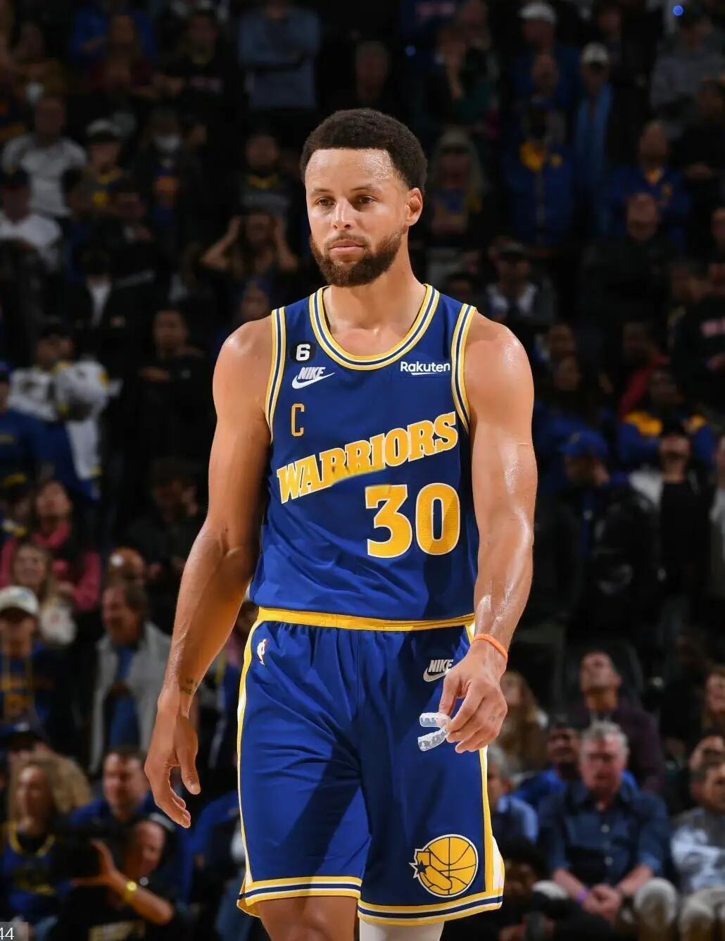 爱游戏官网 -金州勇士发布备战花絮，关键时刻造点机会，意大利杯任务艰巨，团队化学反应显著的简单介绍