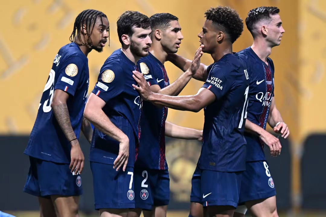 爱游戏体育入口 - 欧超杯赛程吃紧；阿斯顿维拉今夜强势反弹；质疑声仍在；数据趋势出现新变化