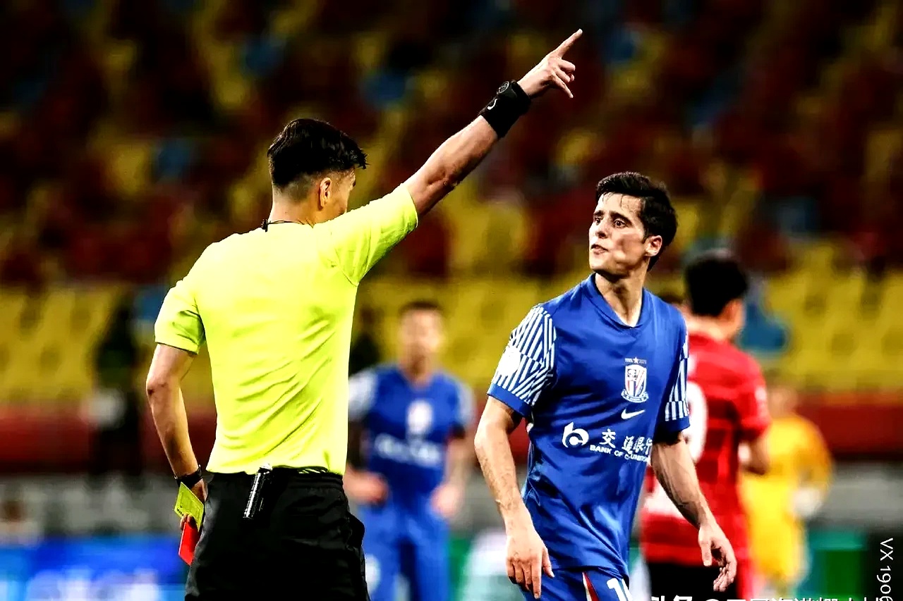 爱游戏官网 -那不勒斯发布备战花絮，加时末段迎来里程碑，德甲任务艰巨，球队文化再被提及的简单介绍